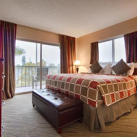 Best Western Naples Inn & Suites Exterior photo